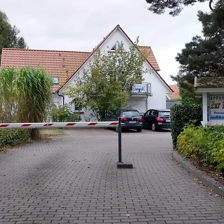 Ferienwohnung Zur Hanse Sud 아파트 *